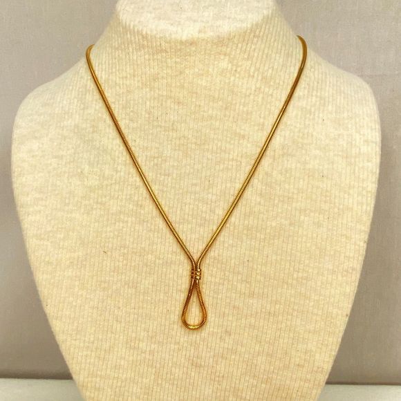 Avon Necklace Gold Tone Snake Chain Wound Loop - Picture 1 of 7